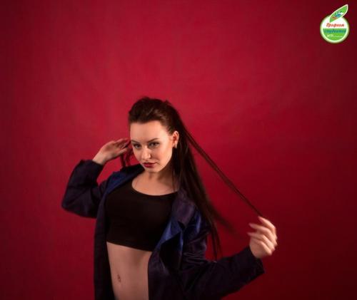 Девочки?  Предлагаю вам услуги визажиста - парикмахера: 04