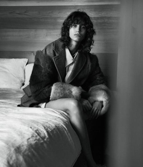 The Best Of Women's Fall Fashion: Мика арганараз в фотосессии лахлана бейди для WSJ Magazine September 2016. 02