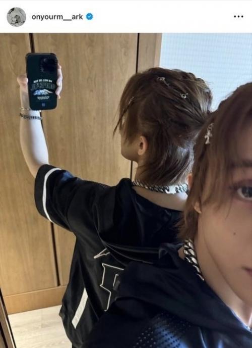 Фанаты Karina (Aespa) и Mark (NCT), которых ввязали в слухи о Lovestagram, очень не согласны: это глупо. 01 Фанаты Karina (Aespa) и Mark (NCT), которых ввязали в слухи о Lovestagram, очень не согласны: это глупо. 01