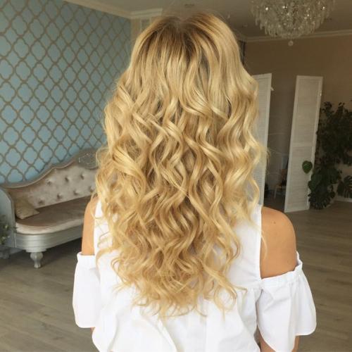 Дорогие мои?  Рада вам сообщить, что теперь ко мне можно записаться не только на макияж, но и на укладку или прическу? 03