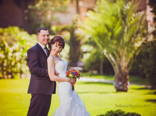 Милые невесты, я придерживаюсь такого принципа: не просто прическа должна быть красивой, а вы должны быть красивой с этой прической. 03