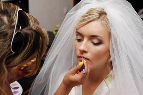 Свадьба - один из важных и желанных дней в жизни каждой девушки! 04