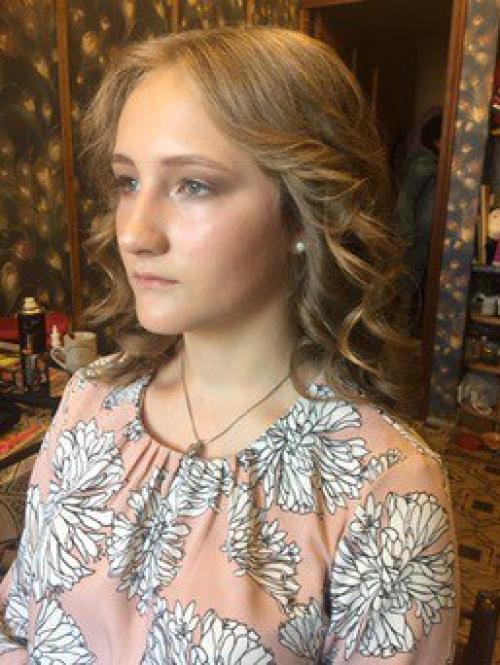 Дамы приглашаю. Дневной макияж (300) локоны (300) = 6? 02