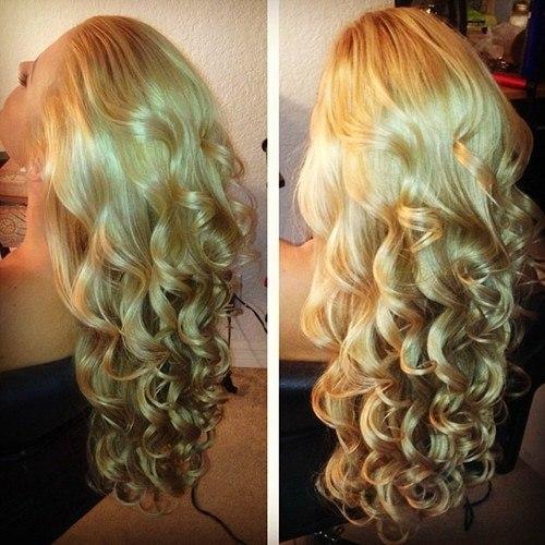 Милые девушки, в жизни каждой из вас наступает очень важный день, самый яркий и торжественный - это день свадьбы! 03