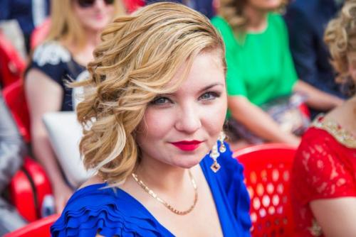 Милые девушки, в жизни каждой из вас наступает очень важный день, самый яркий и торжественный - это день свадьбы! 01