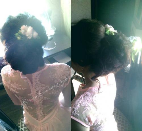 Дорогие девушки!  На 19, 20, 26 и 27 августа есть местечки на причёски и макияж! 01