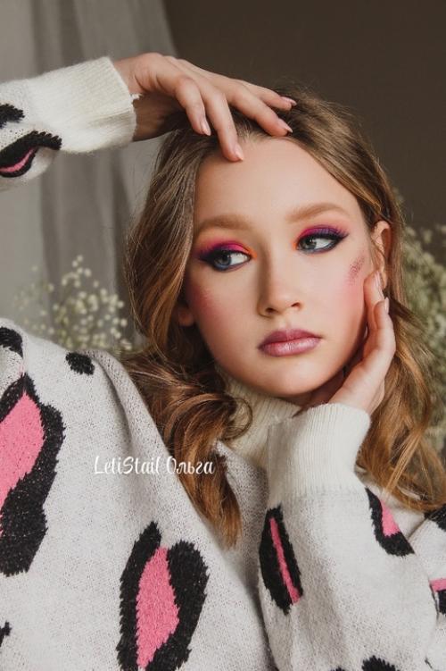 Mилыe лeди, выпoлню для вac различные виды макияжа, для любогo меpопpиятия: 02