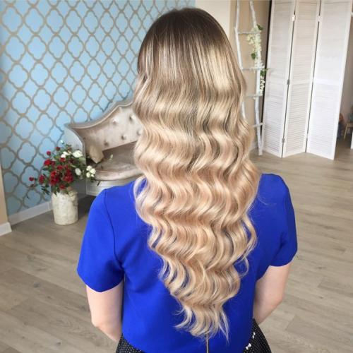 Дорогие мои?  Рада вам сообщить, что теперь ко мне можно записаться не только на макияж, но и на укладку или прическу? 04