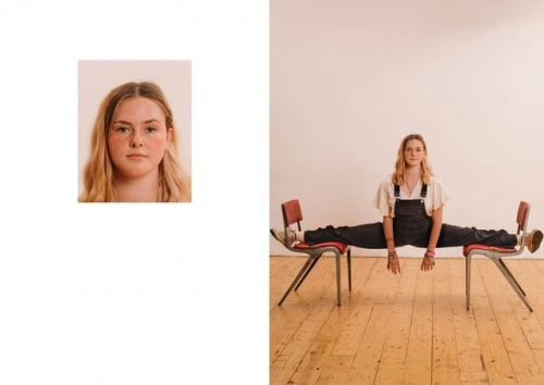 Топ - 3 как не надо фотографироваться на документ. 01