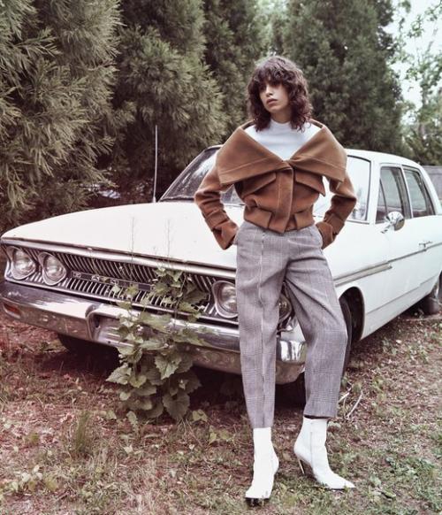 The Best Of Women's Fall Fashion: Мика арганараз в фотосессии лахлана бейди для WSJ Magazine September 2016. 03