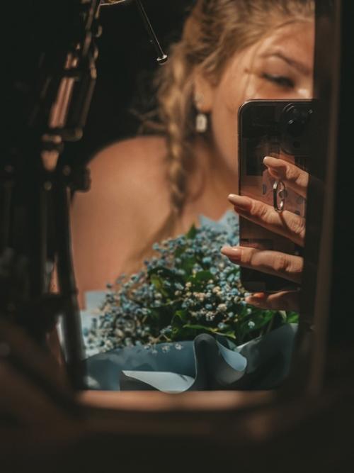 Как жить девушке, у которой нет идеального маникюра, безупречной причёски, макияжа, платья - в общем, той, что никогда не будет мисс совершенством? 02