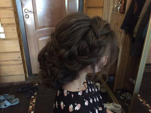 Ищу моделей на прическу и макияж, для наращивания клиентской базы в Уфе (т. к. недавно переехала сюда). 03