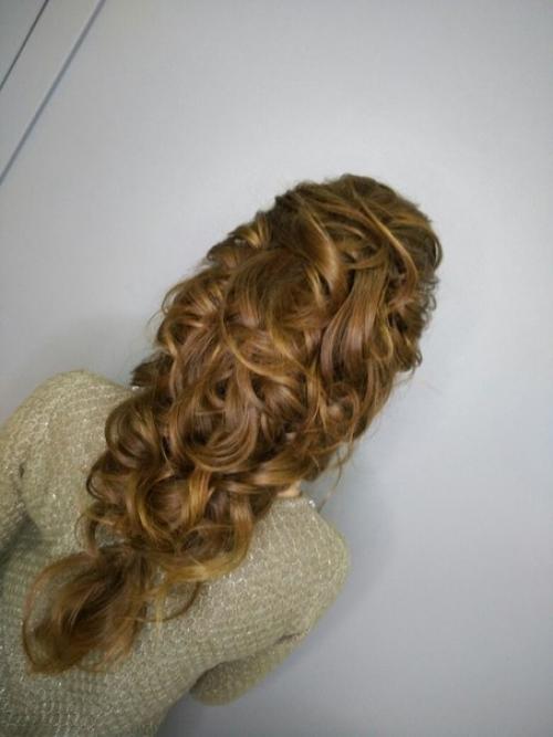 Девушки, я визажист и мастер по прическам. 01