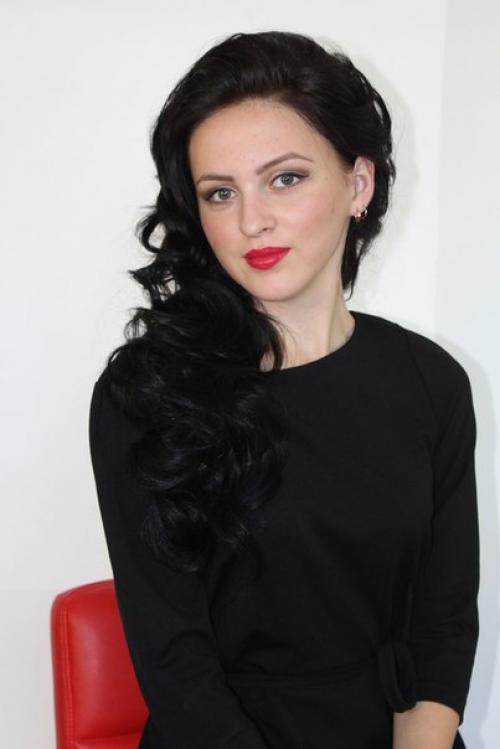 Второе занятие по курсу Свадебный Стилист. 03