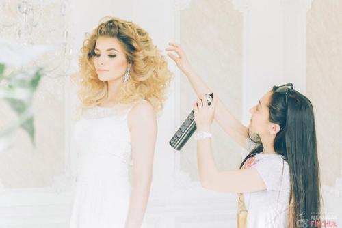 Дорогие девушки только 10 сентября мне понадобятся модели для отработки макияжей и причесок. 02