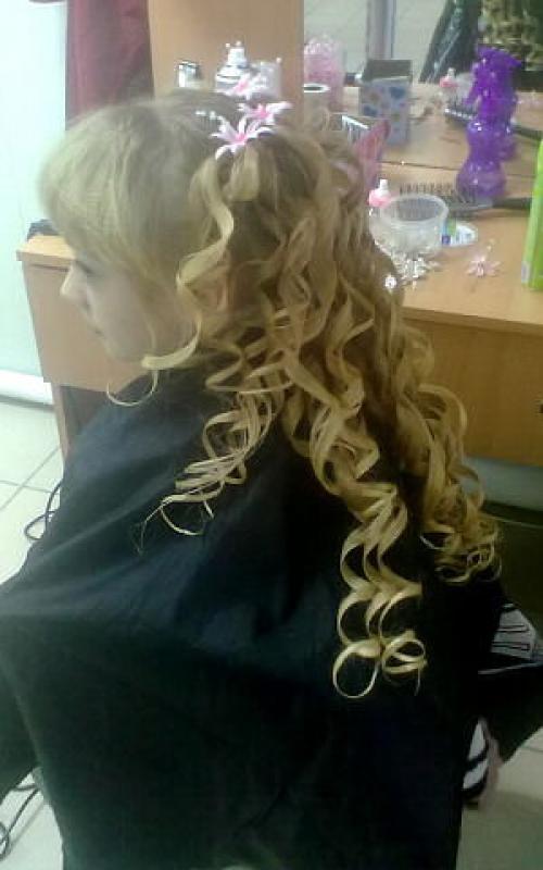 Дорогие девушки, предлагаю вашему вниманию услуги дизайнер - стилиста, порадуйте себя новым образом. 01