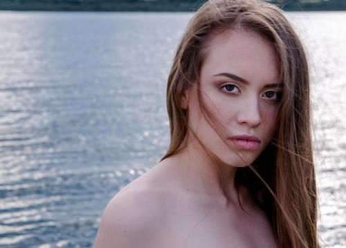 Для пополнения портфолио ищу моделей на макияж, прически, локоны! 01