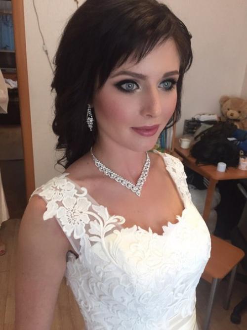 Свадебный стилист?  Свадебная причёска макияж от 3000? 06