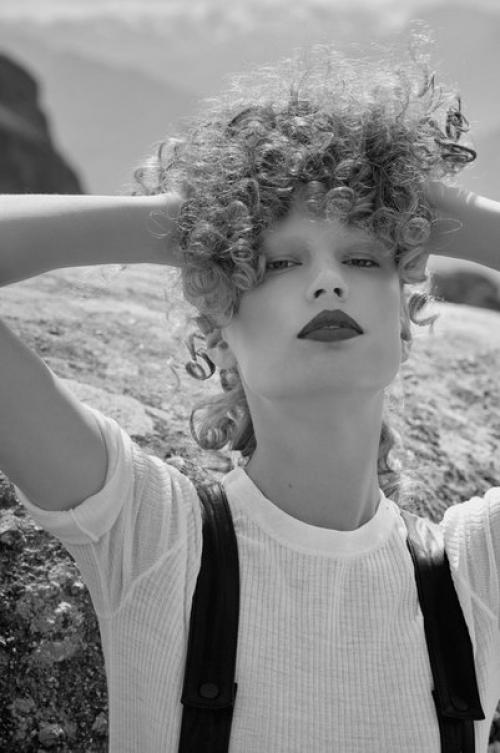 Meteora: Элизабет эрм в фотосессии Оливии фролич для Costume Magazine September 2015. 03