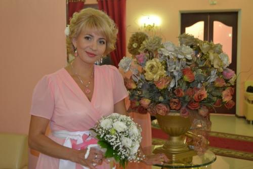 Открыта запись на прически и макияж: 02