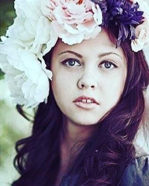 Дорогие девушки!  Создание праздничного образа. 04