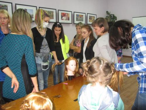 Любой девушке хочется каждый день иметь новый образ, вносить в него разнообразие, быть привлекательной и красивой. 07 Любой девушке хочется каждый день иметь новый образ, вносить в него разнообразие, быть привлекательной и красивой. 07