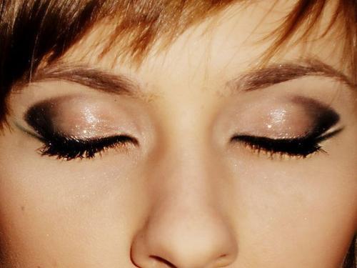 Дорогие девушки, предлагаю вашему вниманию услуги дизайнер - стилиста, порадуйте себя новым образом. 04