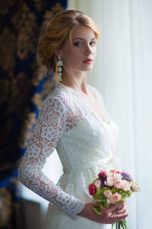 Девушки, я профессиональный визажист, модельер причесок приглашаю вас на макияж и локоны. 05