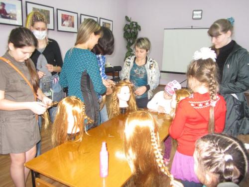 Любой девушке хочется каждый день иметь новый образ, вносить в него разнообразие, быть привлекательной и красивой. 02 Любой девушке хочется каждый день иметь новый образ, вносить в него разнообразие, быть привлекательной и красивой. 02