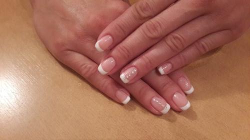 Открыта запись на прически и макияж: 07