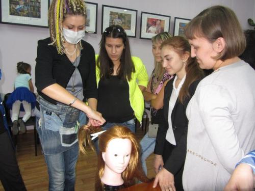 Любой девушке хочется каждый день иметь новый образ, вносить в него разнообразие, быть привлекательной и красивой. 06 Любой девушке хочется каждый день иметь новый образ, вносить в него разнообразие, быть привлекательной и красивой. 06