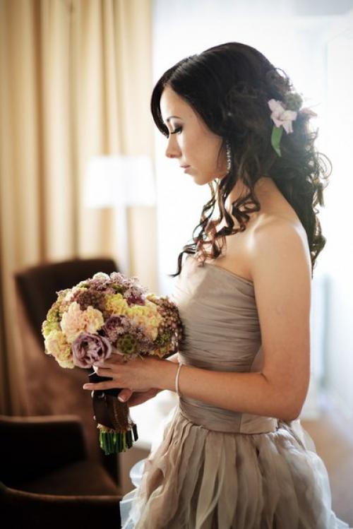 Салон красоты Дарья предлагает свои услуги. 03