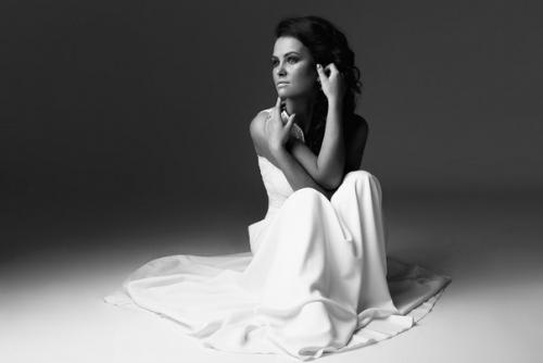 С недавнего времени в нашей студии практикуются фотосессии со свадебной репетиции;. 02