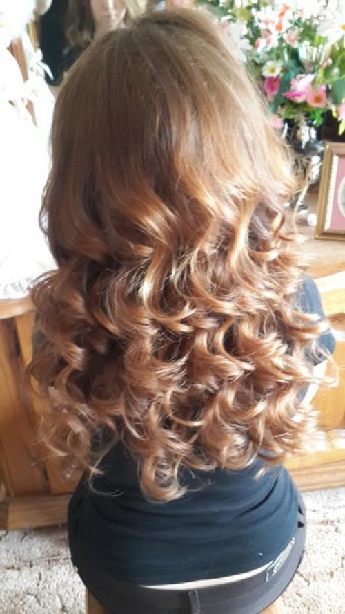 Открыта запись на прически и макияж: 03