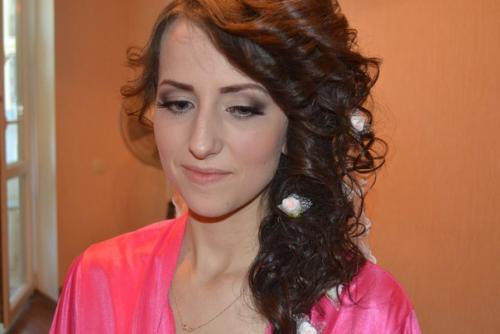 Требуются модели для макияжа, укладок и причёсок? 02