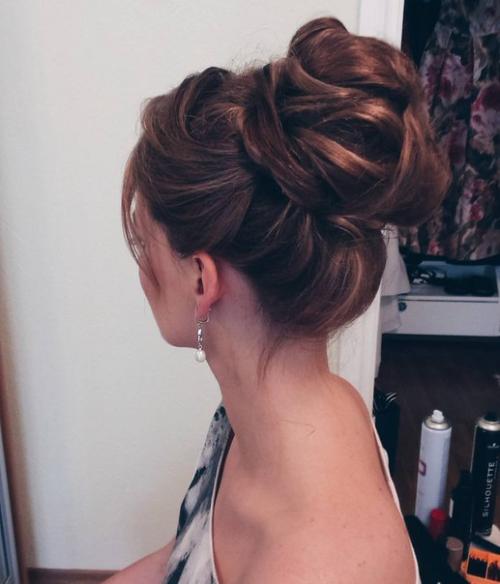 Внимание!  Идет набор на индивидуальное обучение Свадебным и Вечерним Прическам по курсу  стилист свадебных и вечерних причесок. 05