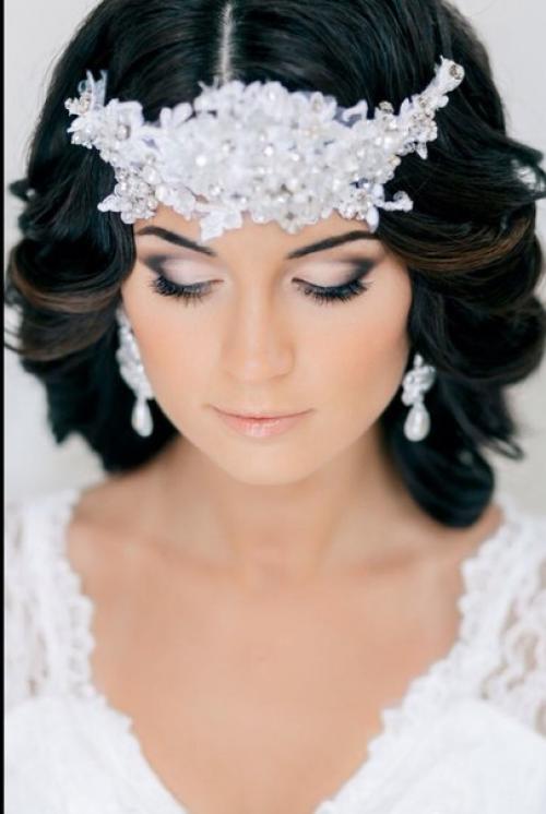 Свадебный салон Венеция в торговом дворе предлагает шикарные свадебные платья от Vasilkov, Veronika. 04