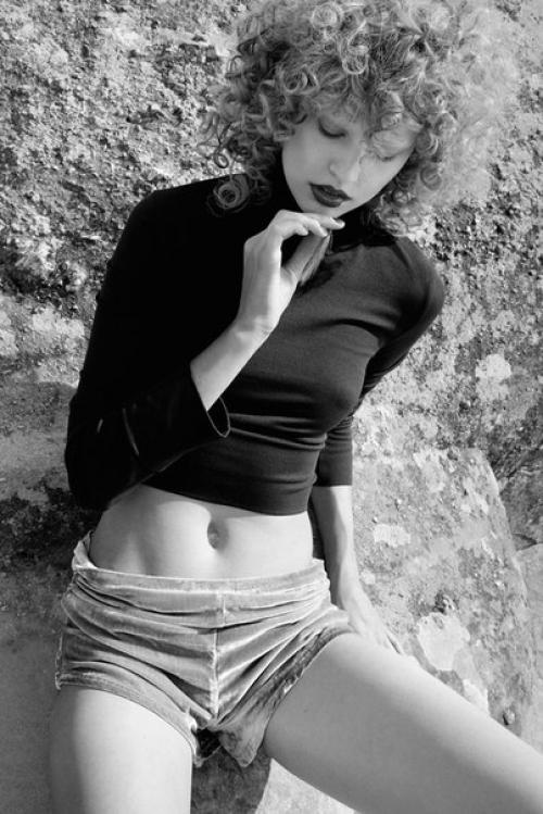 Meteora: Элизабет эрм в фотосессии Оливии фролич для Costume Magazine September 2015. 05