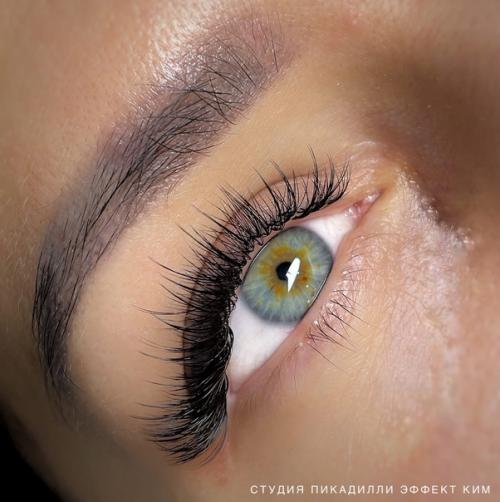 Наша уютная студия красивого взгляда Пикадилли. 03
