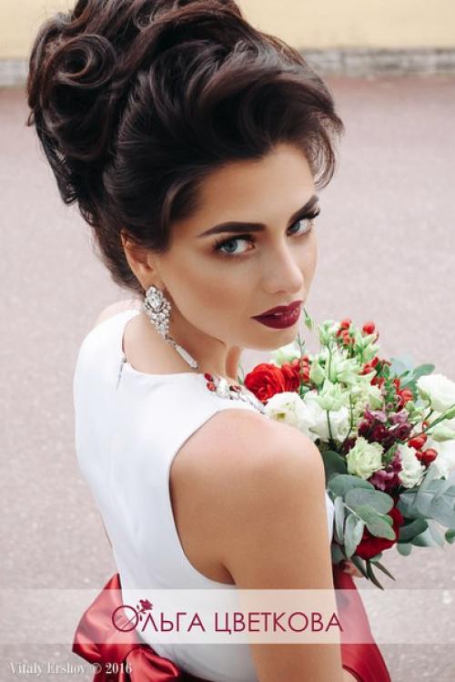 50%. Не упустите нашу скидку на свадебные и вечерние образы. 03