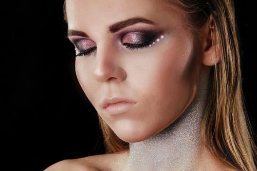 Милые дамы, предлагаю услуги по визажу и волосам. 03