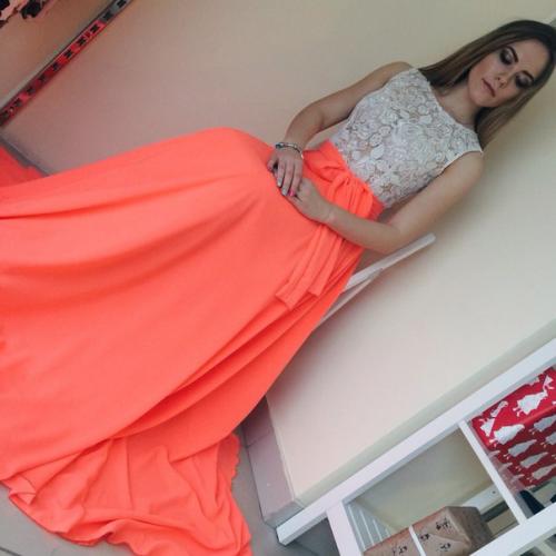 Наверное уже многие выпускницы начали искать себе подходящее платье? 01 Наверное уже многие выпускницы начали искать себе подходящее платье? 01