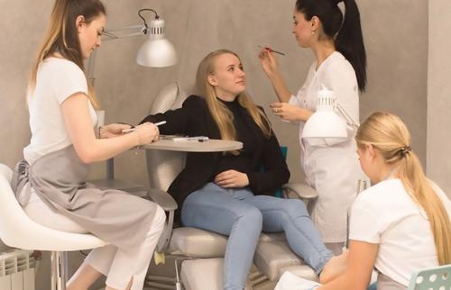 Свадебная прическа - макияж - маникюр - педикюр в 4 6 и даже 8 рук - это не только сэкономленное время, но и. но и просто кайф! 01