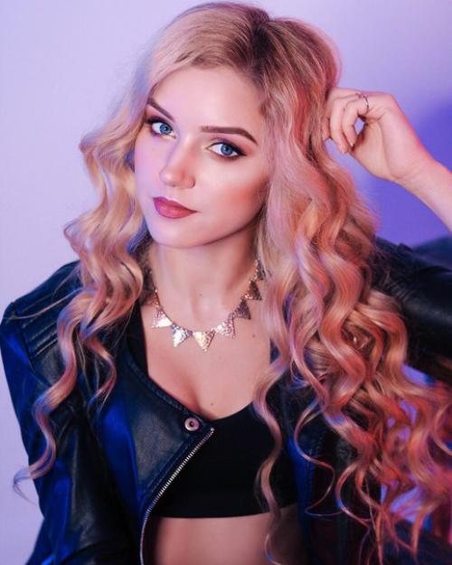 Предлагаю услуги визажиста - стилиста, выполняю все виды профессионального макияжа, свадебные и вечерние причёски. 06