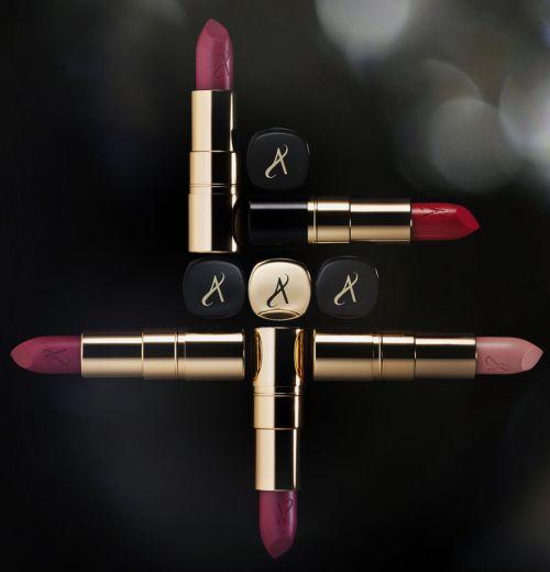 Дорогие девушки!  Появилась прекрасная возможность выгулять своё любимое красивое платье? 01