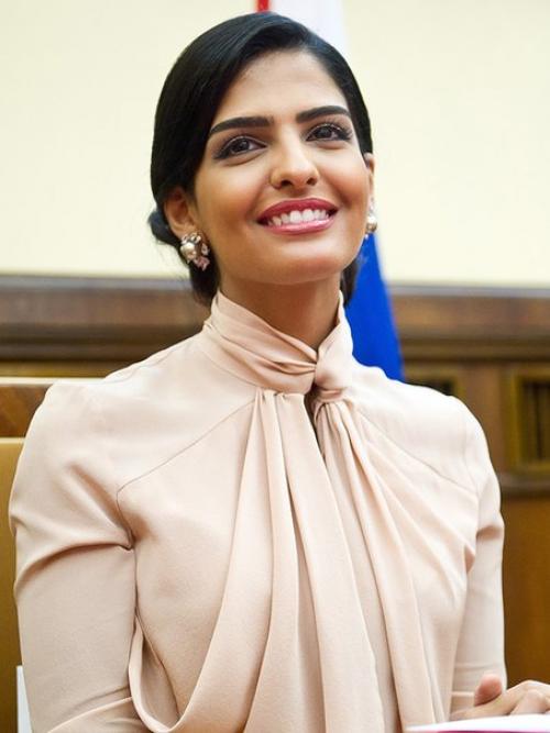 Восточные красавицы, которые не прячут свое лицо. 04