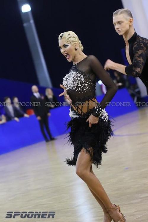 Девочки идет запись на все чемпионаты и первенства на прически и макияж январь - февраль! 02