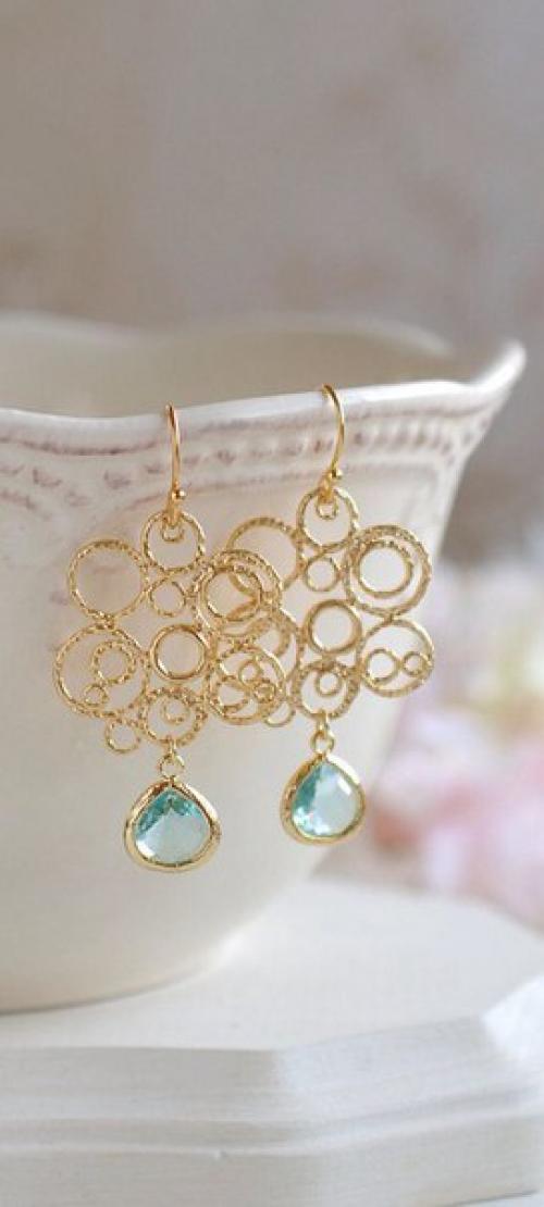 На первый взгляд кажется, что современные тенденции моды абсолютно не заботятся о том, чтобы мы выглядели более женственно, ? 01 На первый взгляд кажется, что современные тенденции моды абсолютно не заботятся о том, чтобы мы выглядели более женственно, ? 01