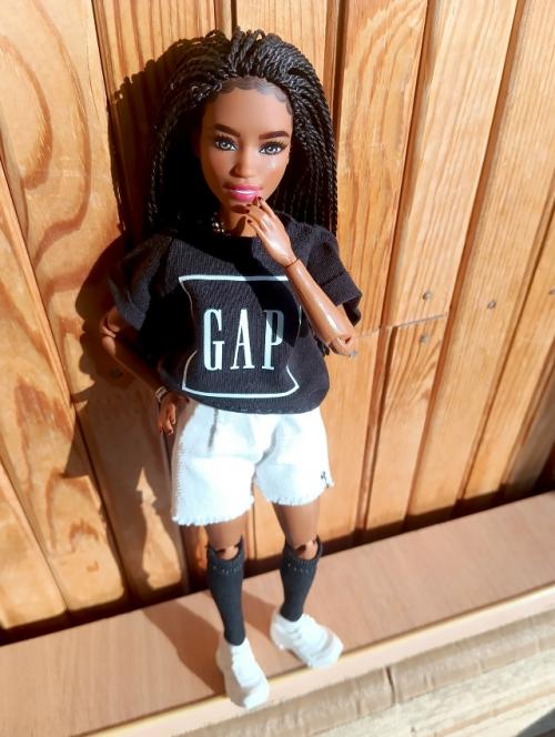 Новенькая Ким - еще одна Kim/ Chandra Barbie Fashionistas 172. 02