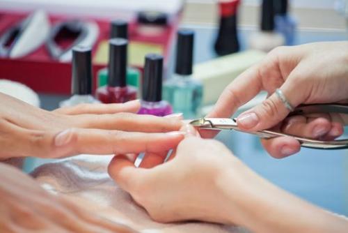 Сотрудничество!  Кто делает маникюр, педикюр на дому, макияж, прически (салон/на дому? 01